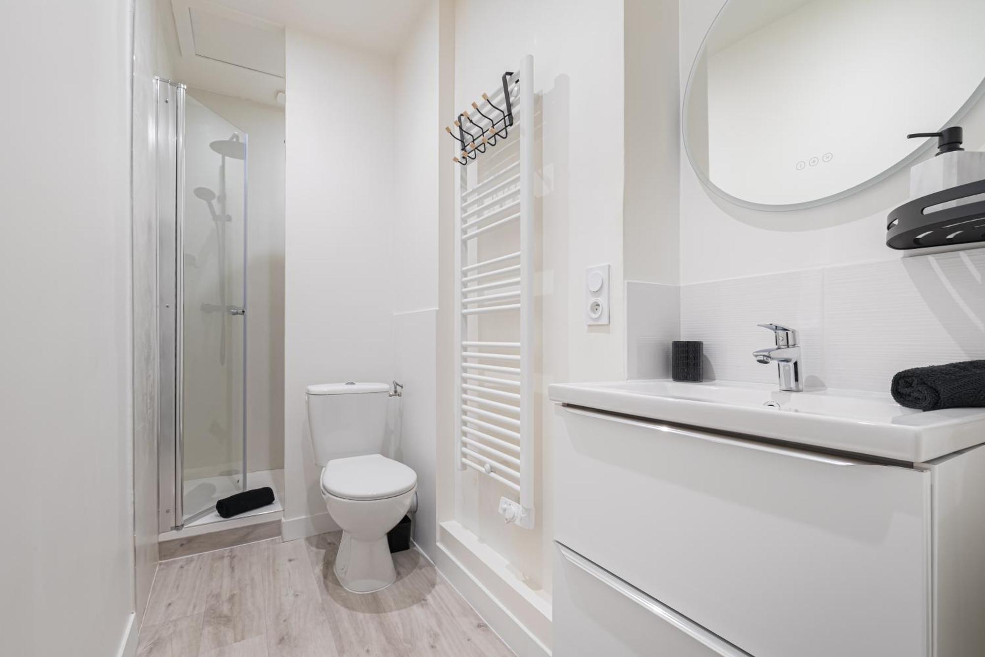 Cinema & Jacuzzi Aux Etoiles - Casabianca Suite แซงต์-เอเตียน ภายนอก รูปภาพ