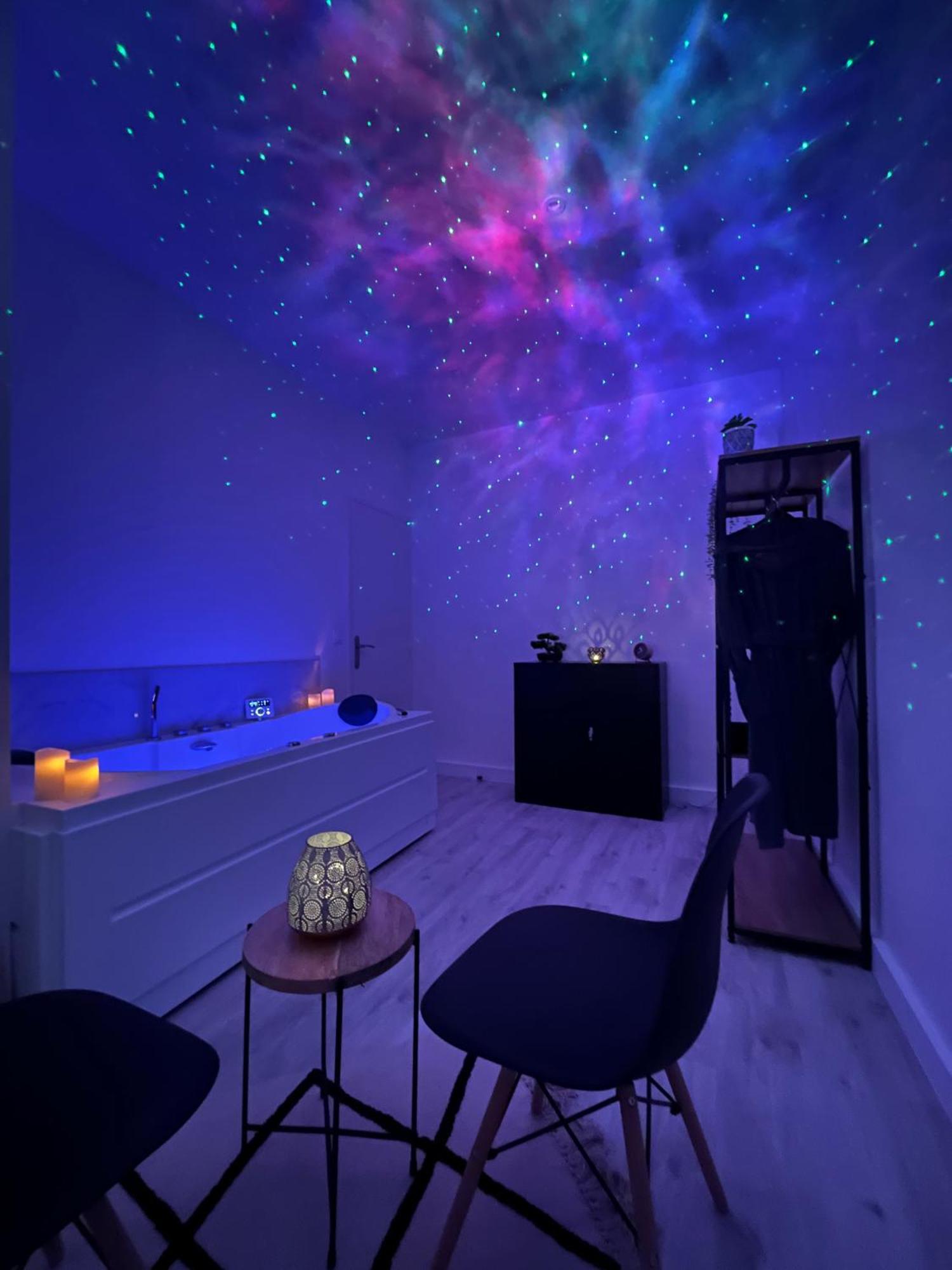 Cinema & Jacuzzi Aux Etoiles - Casabianca Suite แซงต์-เอเตียน ภายนอก รูปภาพ